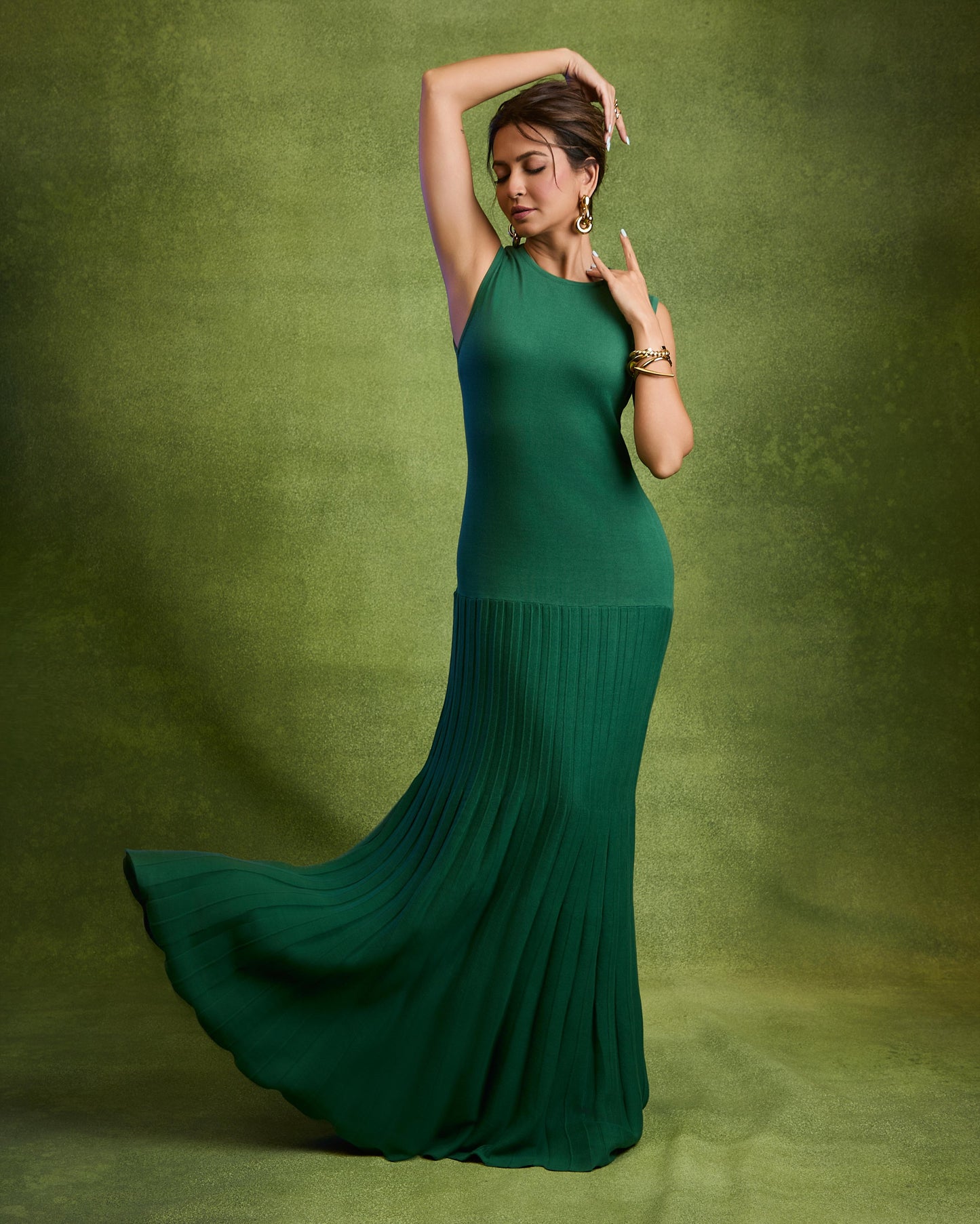 Kriti Kharbanda In Our Twistie Cuff