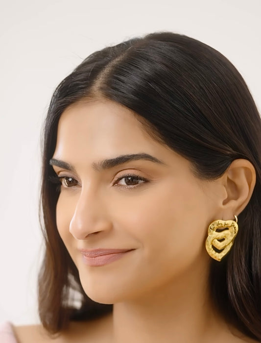 Sonam Kapoor In Our Qu’ Hier Que Demain Double Heart Earrings In Gold Finish