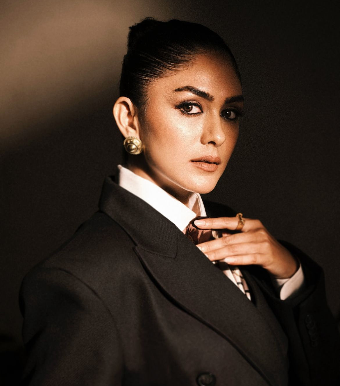 Mrunal Thakur In Our Hammered Dome Earrings In Gold Finish